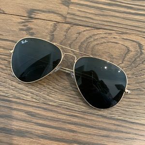 RAY BAN AVIATORS